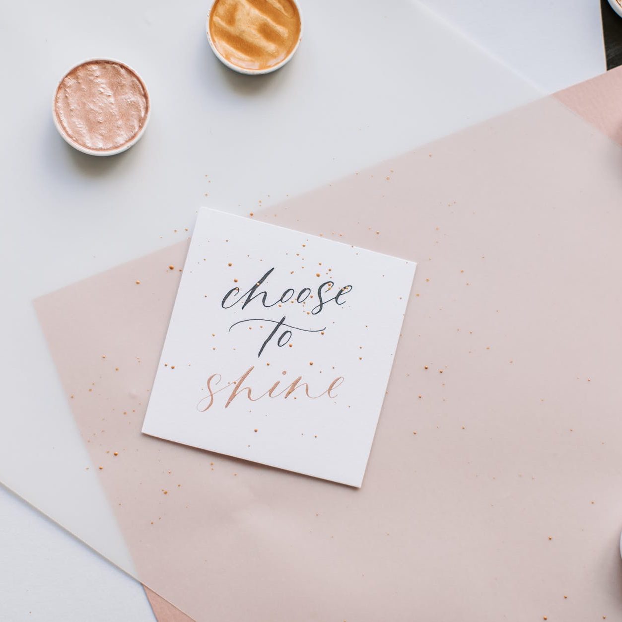 Gracefully Creative 🌻